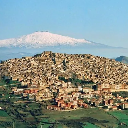 Al Centro Holiday home Gangi